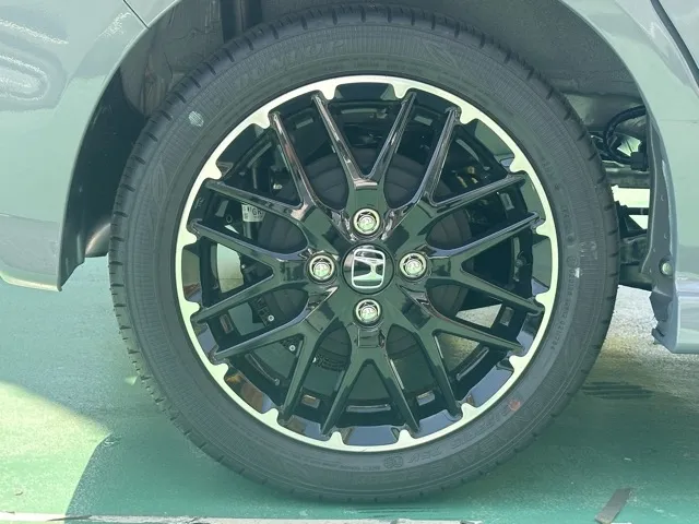 N-BOX(ホンダ)N-BOXカスタムターボ コーディネートスタイル届出済未使用車 13