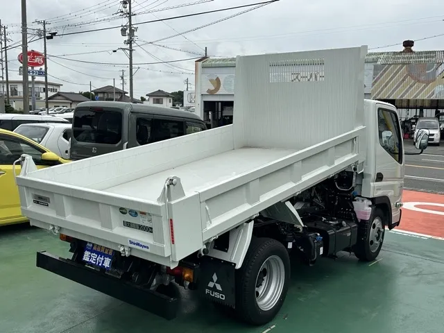 キャンター(三菱)全低床キョウカダンプ ２ｔ登録済未使用車 5