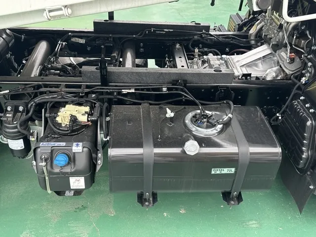 キャンター(三菱)全低床キョウカダンプ ２ｔ登録済未使用車 6