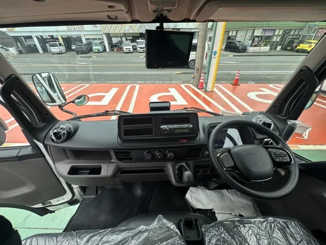 キャンター(三菱)全低床キョウカダンプ ２ｔ登録済未使用車 8