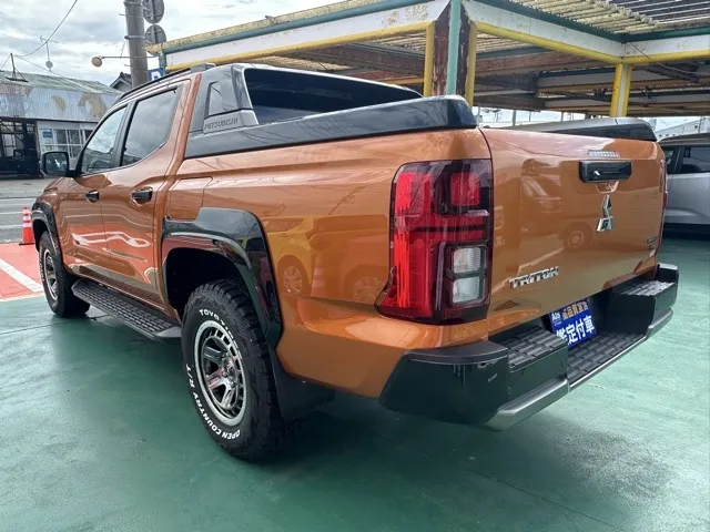 トライトン(三菱)GSR中古車 2