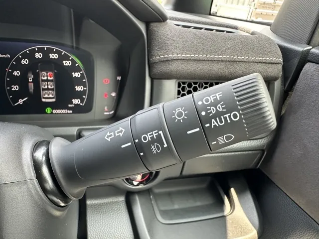 ステップワゴン(ホンダ)e・HEVスパーダ プレミアムライン 7人登録済未使用車 23