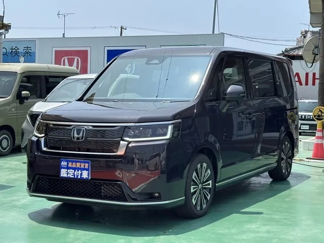 ステップワゴン(ホンダ)e・HEVスパーダ プレミアムライン 7人登録済未使用車 1