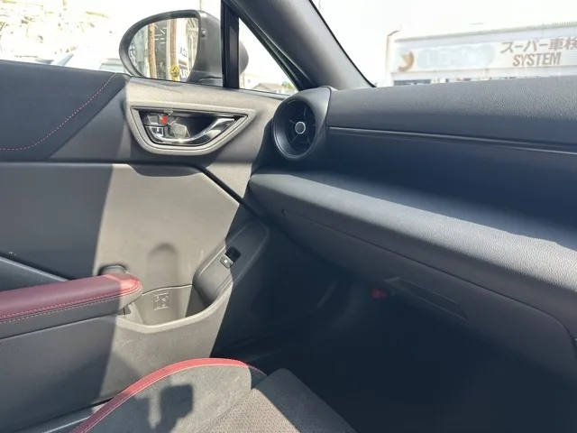 BRZ(スバル)STIスポーツ 6MT中古車 21