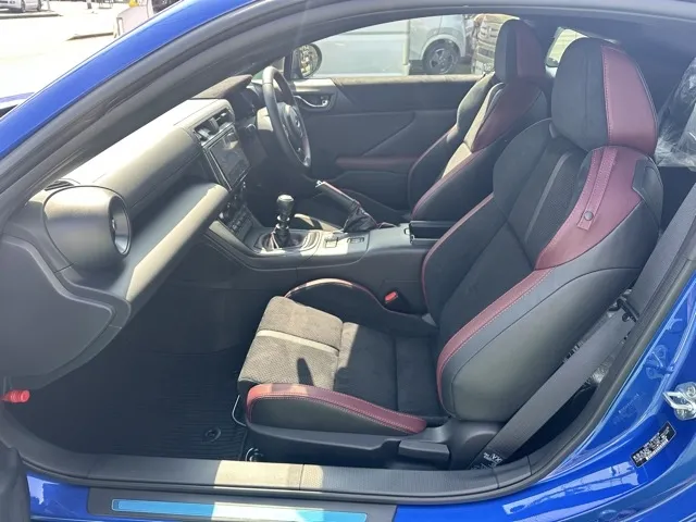 BRZ(スバル)STIスポーツ 6MT中古車 3