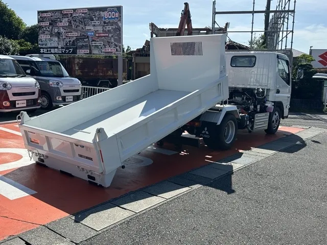 キャンター(三菱)３ｔ ローダースライドダンプレンタ登録済未使用車 11