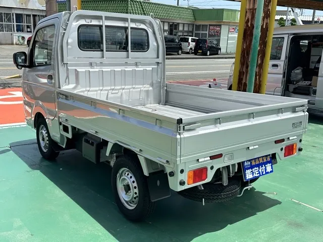 キャリートラック(スズキ)KC 4WD AT届出済未使用車 2