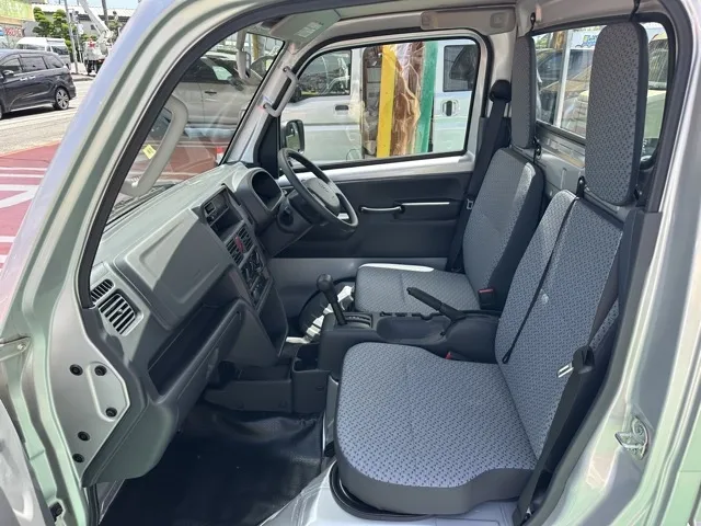 キャリートラック(スズキ)KC 4WD AT届出済未使用車 3