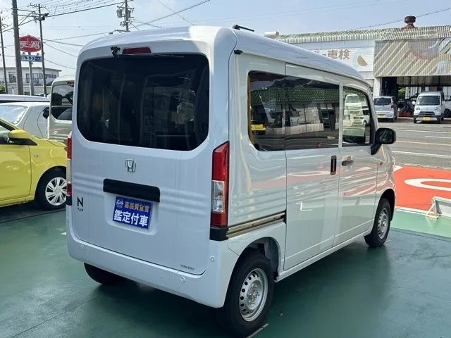 N-VAN(ホンダ)Gタイプ AT ４WD届出済未使用車 11