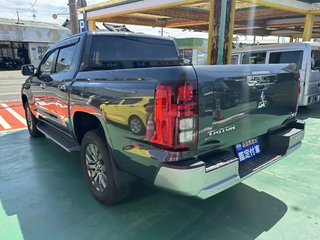 トライトン(三菱)GLS中古車 2