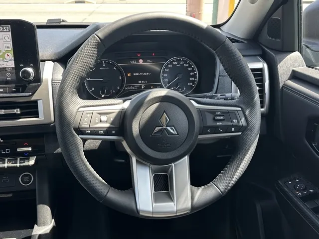 トライトン(三菱)GLS中古車 5