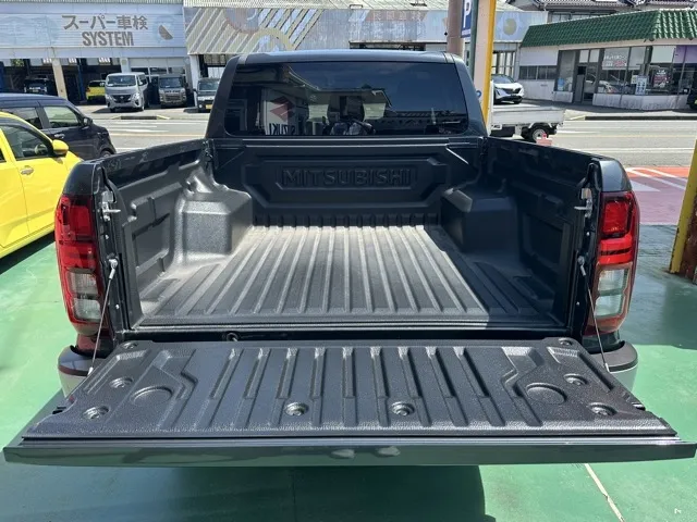 トライトン(三菱)GLS中古車 7