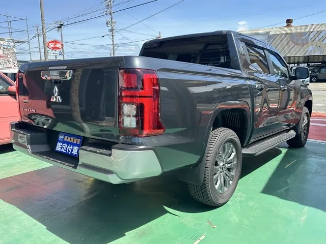 トライトン(三菱)GLS中古車 8
