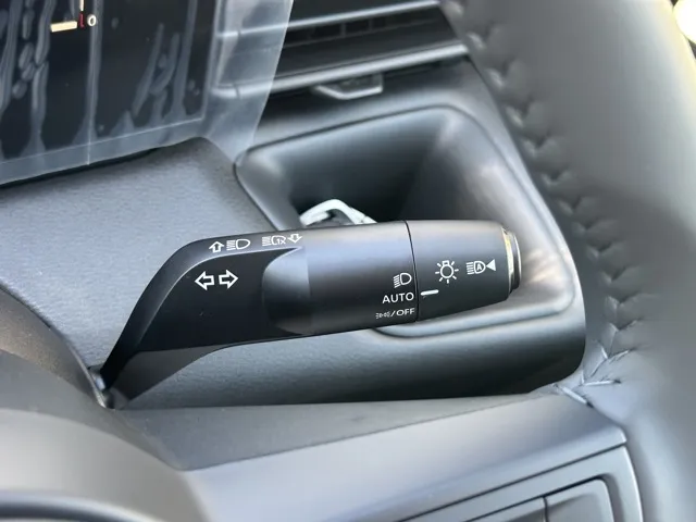 セレナ(ニッサン)eパワーX アラウンドビューモニター 左PSD登録済未使用車 18