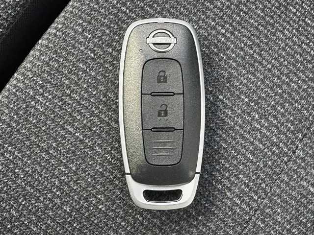 サクラ(ニッサン)X届出済未使用車 22