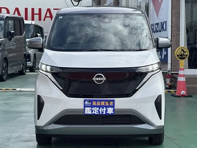 サクラ(ニッサン)X届出済未使用車 23