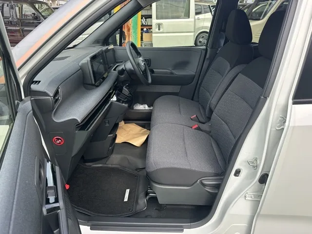 サクラ(ニッサン)X届出済未使用車 3