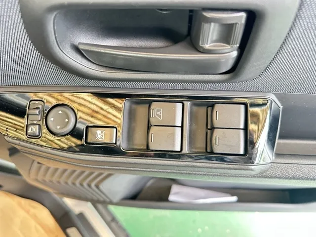 サクラ(ニッサン)X中古車 13
