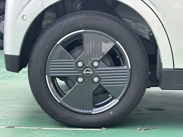 サクラ(ニッサン)X中古車 12