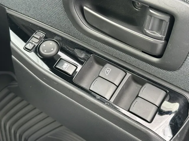 サクラ(ニッサン)X中古車 13