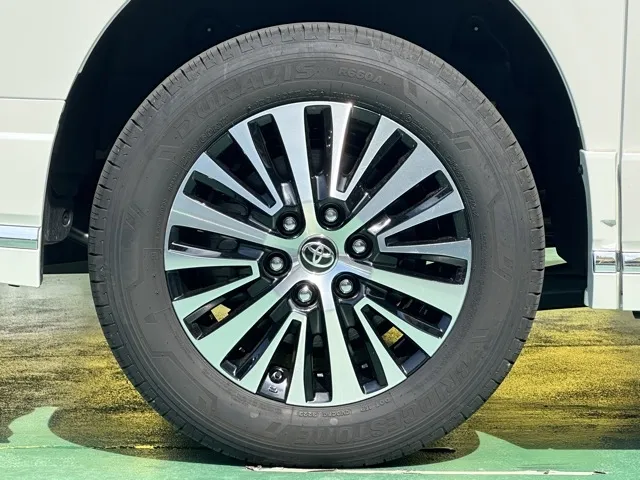 グランエース(トヨタ)G 8人中古車 11