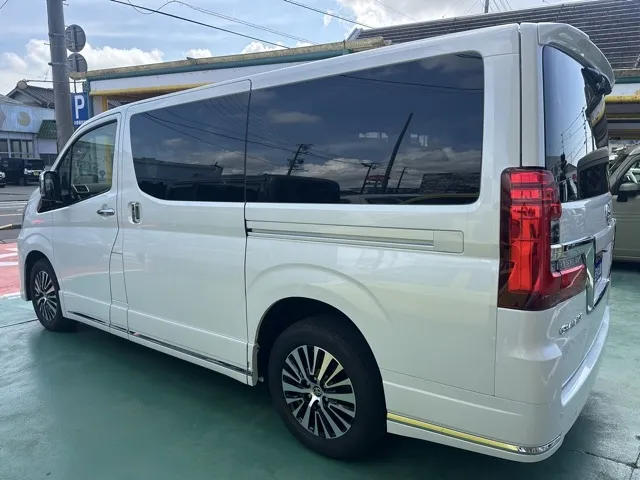 グランエース(トヨタ)G 8人中古車 2
