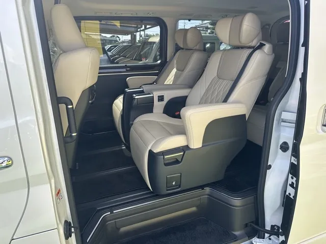 グランエース(トヨタ)G 8人中古車 4