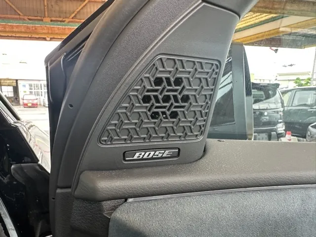 アリア(ニッサン)B9 e-4ORCE リミテッド中古車 25