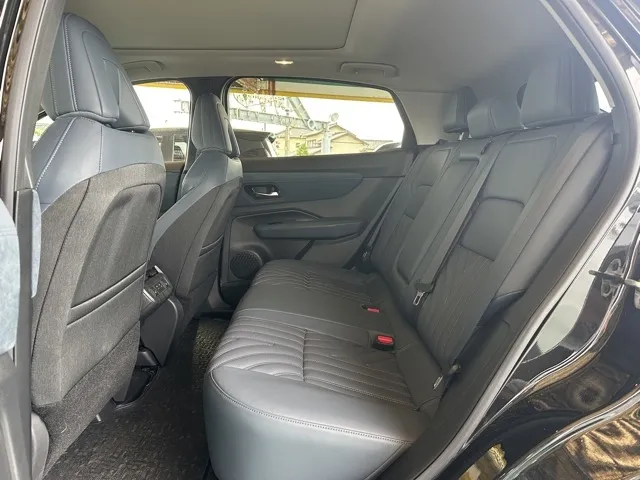 アリア(ニッサン)B9 e-4ORCE リミテッド中古車 4