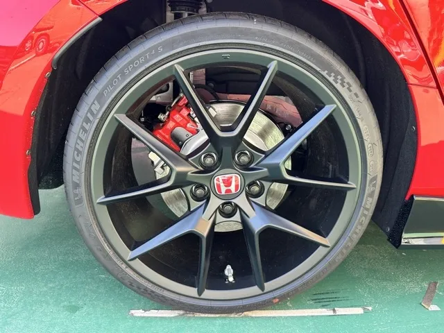 シビック(ホンダ)タイプR レーシングブラックPKG登録済未使用車 11