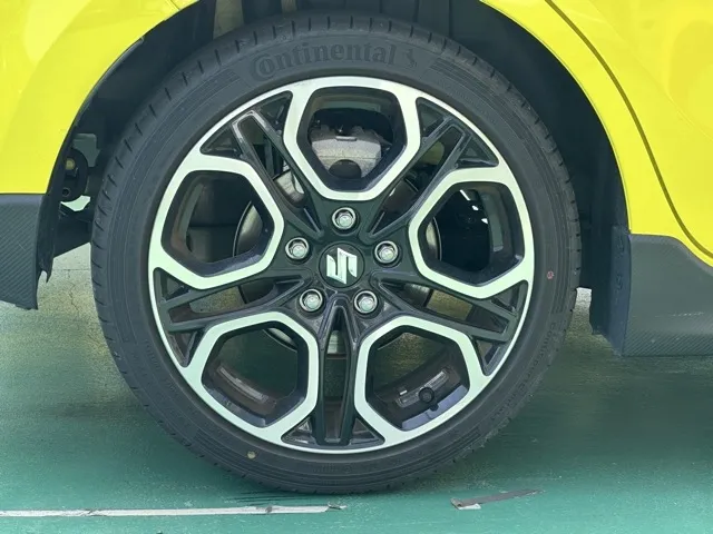 スイフト(スズキ)ベースグレード　セーフティパッケージ 全方位カメラ AT中古車 9