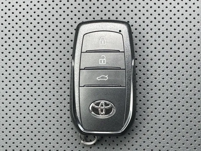 クラウン(トヨタ)G アドバンスド・レザーパッケージ中古車 28