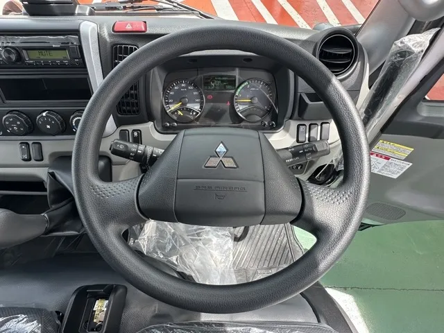 キャンター(三菱)全低床キョウカダンプ ３ｔ登録済未使用車 14