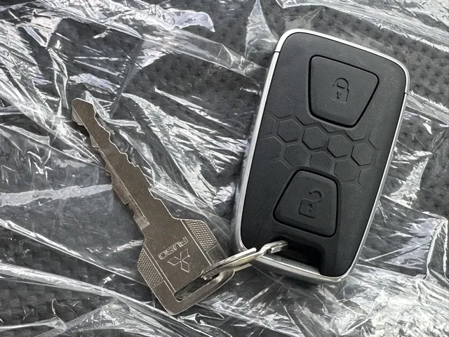 キャンター(三菱)全低床キョウカダンプ ３ｔ登録済未使用車 22