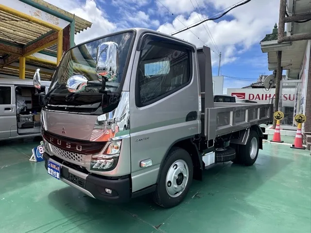 キャンター(三菱)全低床キョウカダンプ ３ｔ登録済未使用車 24