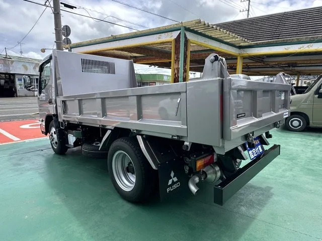 キャンター(三菱)全低床キョウカダンプ ３ｔ登録済未使用車 25