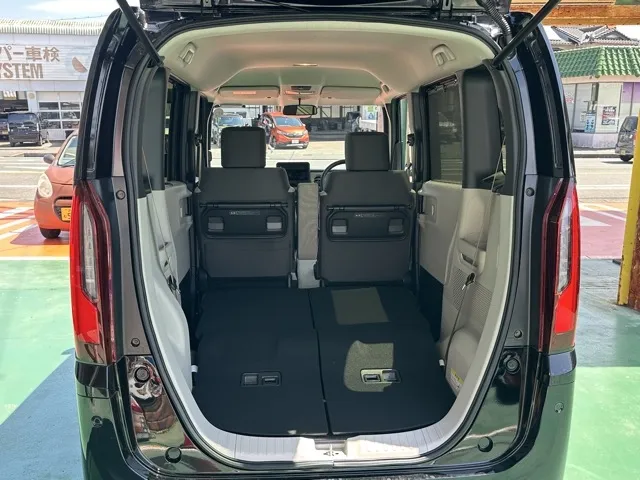 N-BOX(ホンダ)N-BOX コンフォートＰ届出済未使用車 11