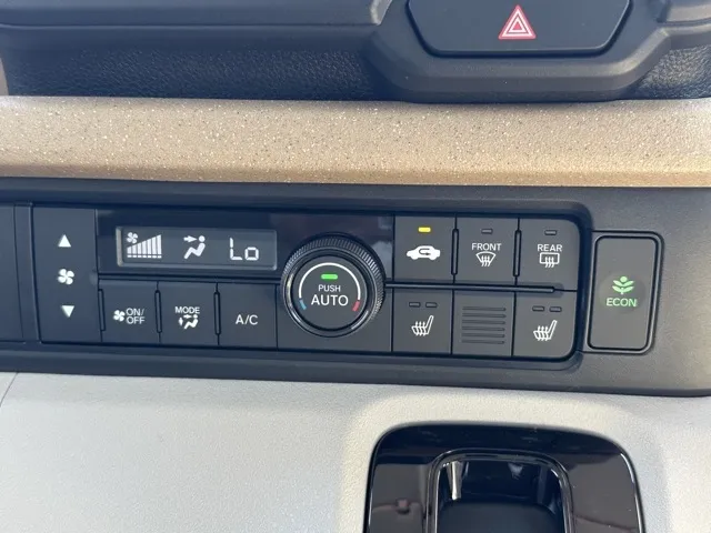 N-BOX(ホンダ)N-BOX コンフォートＰ届出済未使用車 18