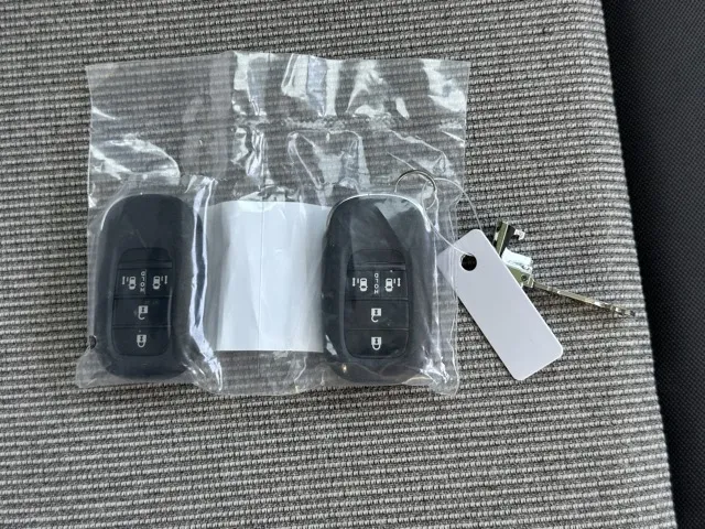 N-BOX(ホンダ)N-BOX コンフォートＰ届出済未使用車 24