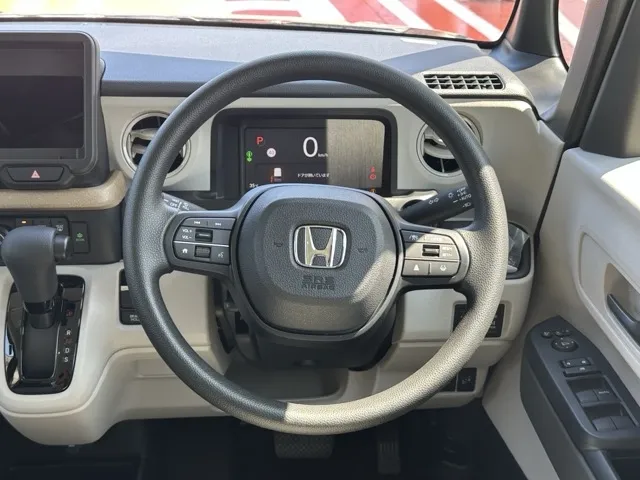 N-BOX(ホンダ)N-BOX コンフォートＰ届出済未使用車 6