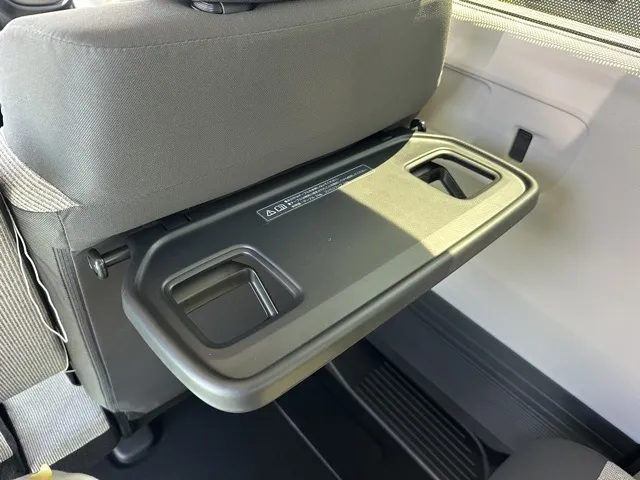 N-BOX(ホンダ)N-BOX コンフォートＰ届出済未使用車 8