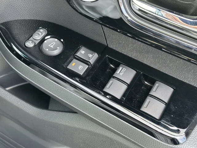 N-BOX(ホンダ)ＬターボレンタＵＰ 12