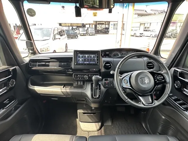 N-BOX(ホンダ)ＬターボレンタＵＰ 5