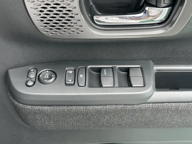 N-BOX(ホンダ)N-BOXカスタム届出済未使用車 12