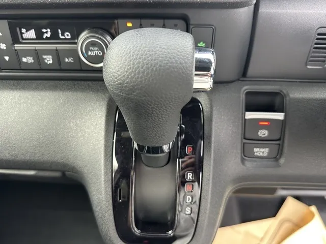 N-BOX(ホンダ)N-BOXカスタム届出済未使用車 15