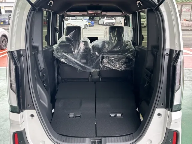 N-BOX(ホンダ)N-BOXカスタム 両側PSD届出済未使用車 11