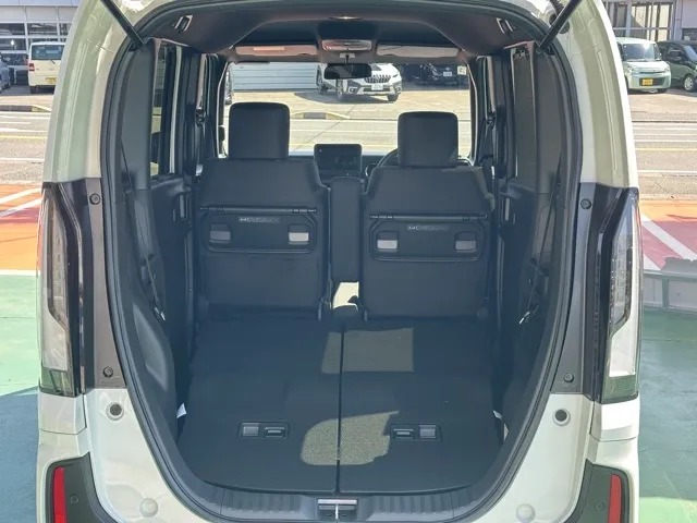 N-BOX(ホンダ)N-BOXカスタム 両側PSD届出済未使用車 11