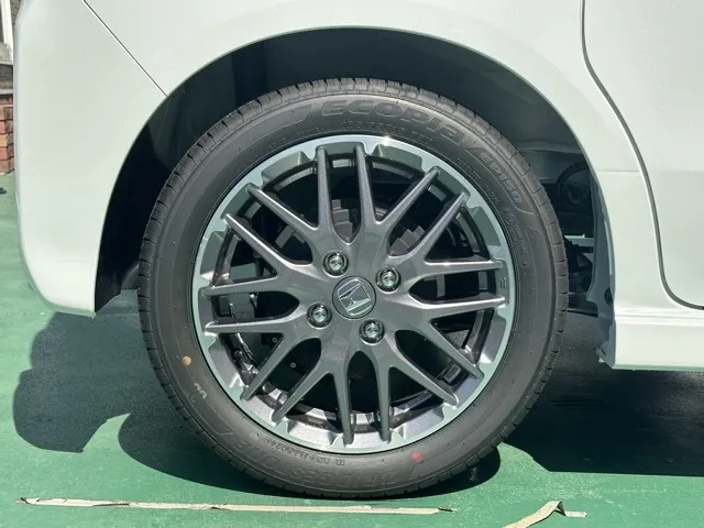 N-BOX(ホンダ)N-BOXカスタムターボ届出済未使用車 11