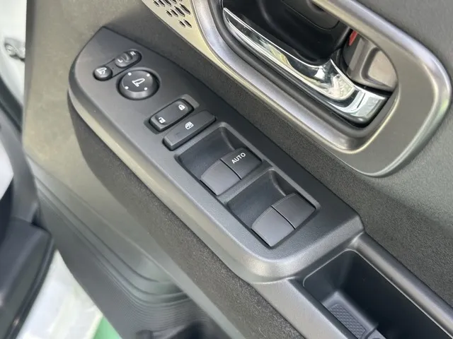 N-BOX(ホンダ)N-BOXカスタムターボ届出済未使用車 12