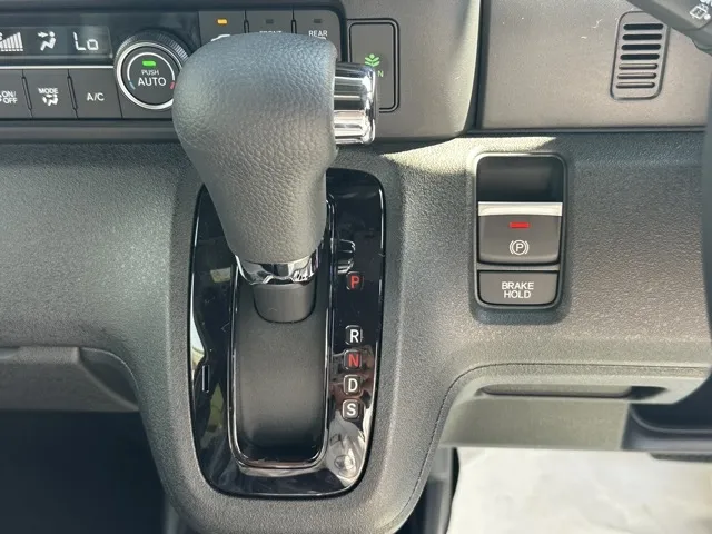 N-BOX(ホンダ)N-BOXカスタムターボ届出済未使用車 15